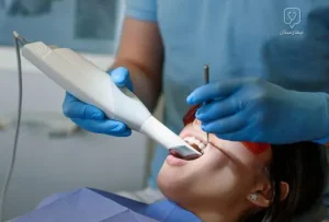 Ağız ve dişlerin dijital tarayıcısı ile hastanın ölçüsünün alınması